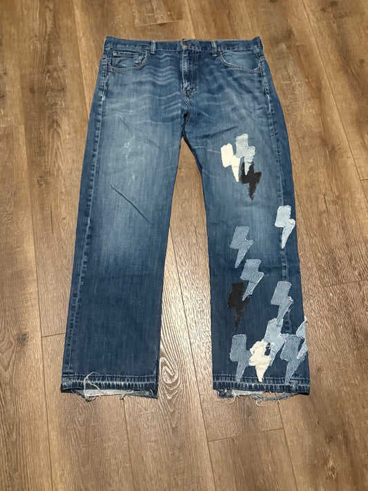 1 of 1 bolt patch Levi’s
