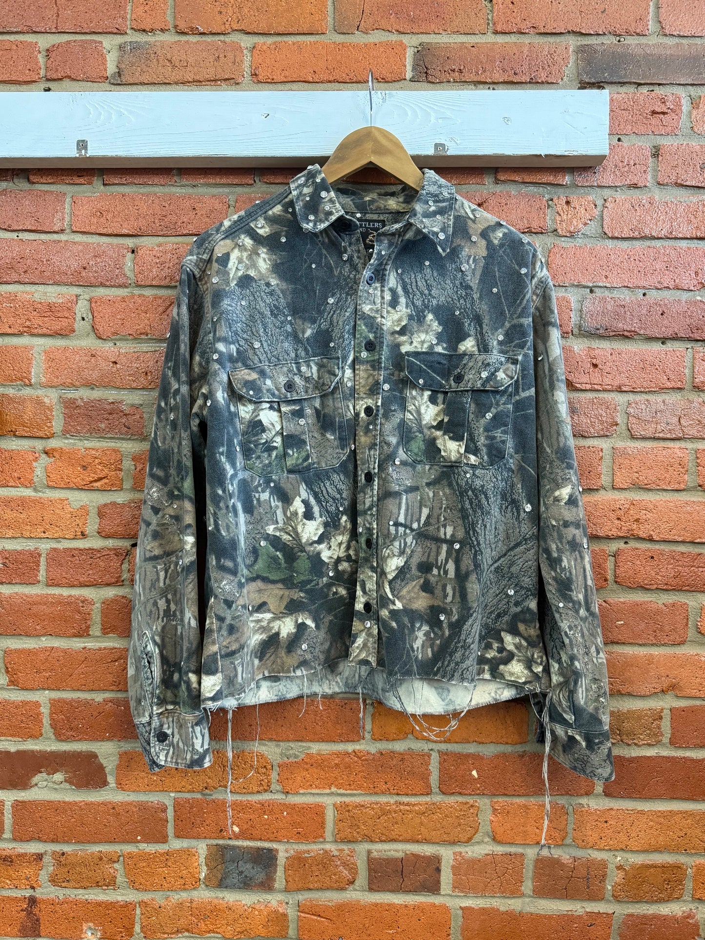 1 of 1 cropped Sticks and Stones button up