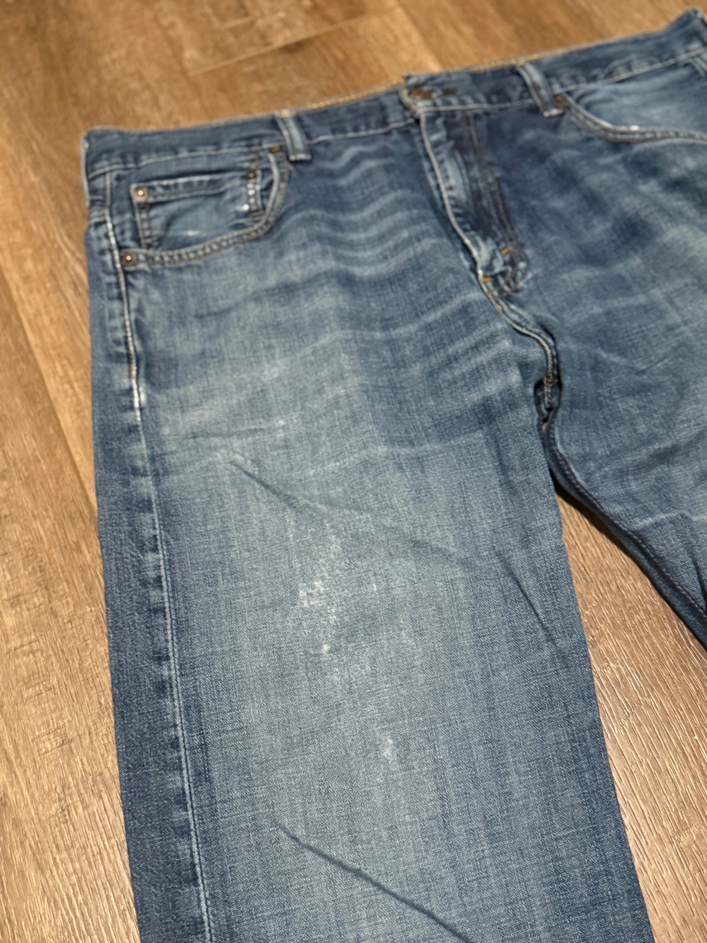 1 of 1 bolt patch Levi’s