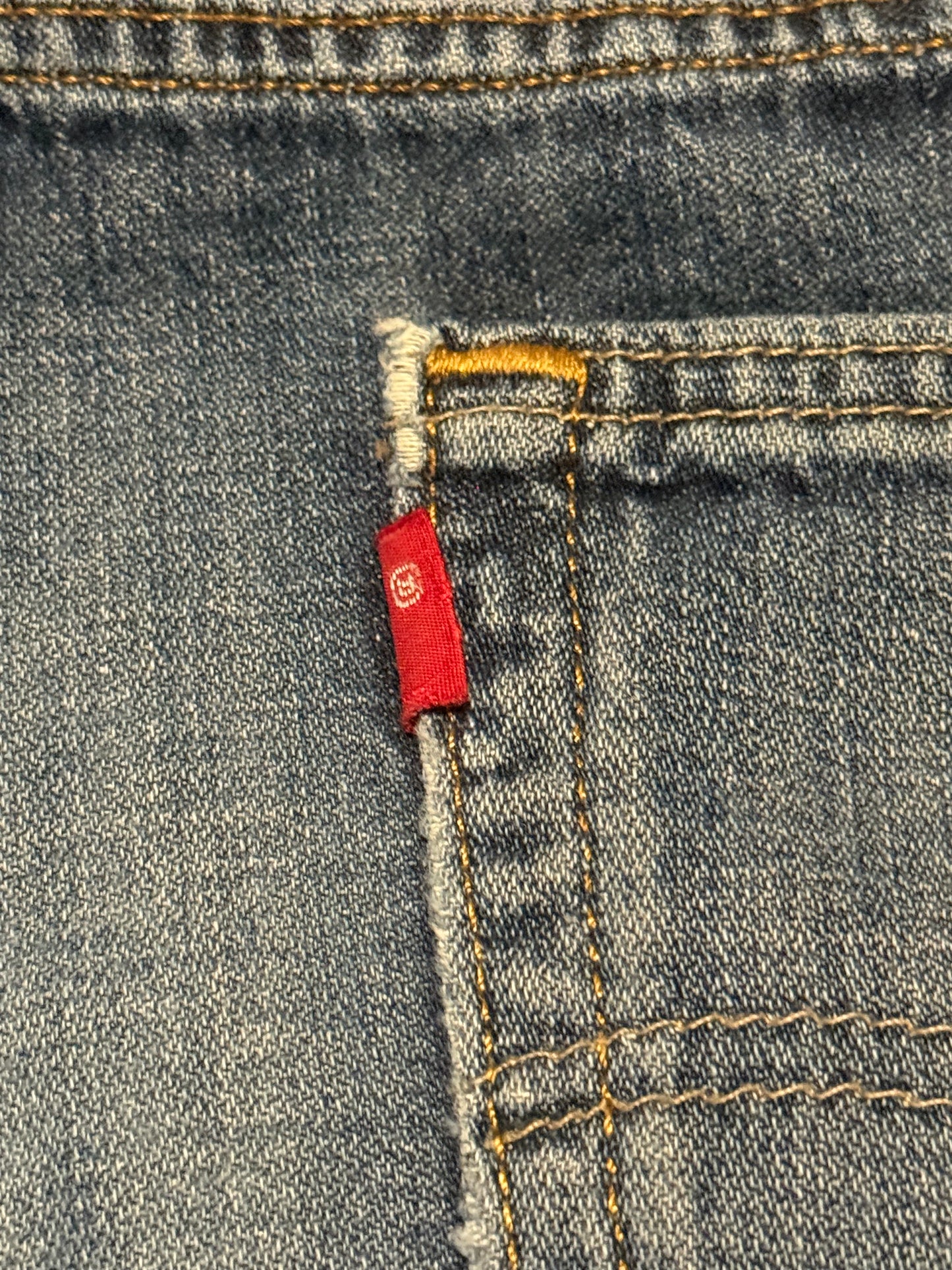 1 of 1 bolt patch Levi’s